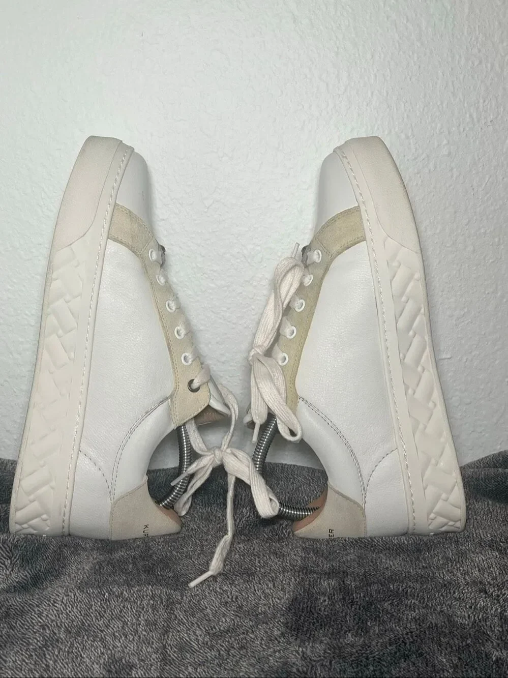 Kurt Geiger London White Leather & Suede Eagle Head Platform Sneakers EU 39 / US